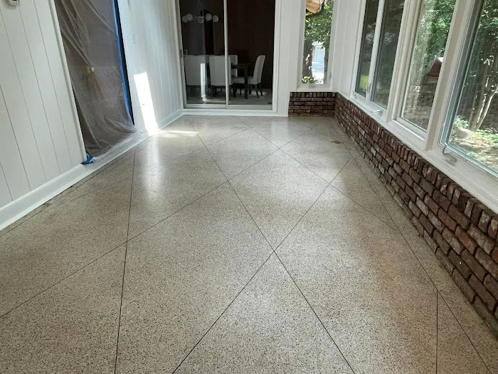 DEZ Services & Solutions, LLC Picture 3
