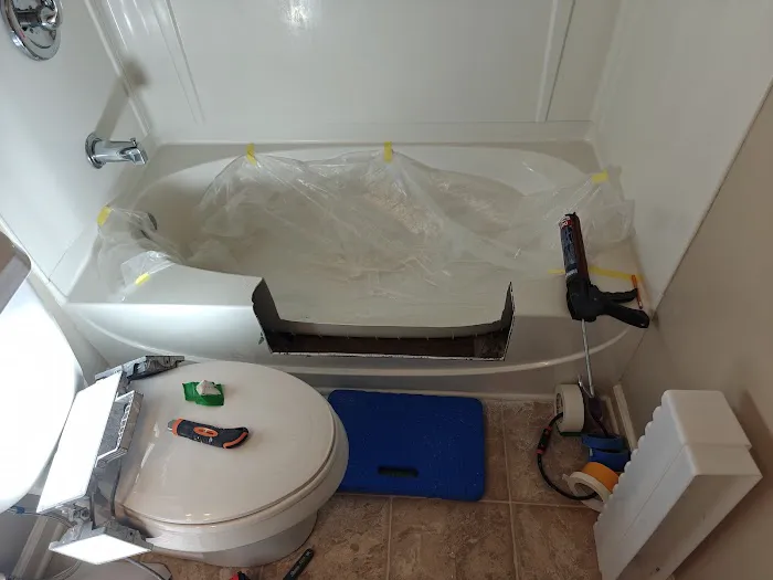 The Tub Guy Picture 2