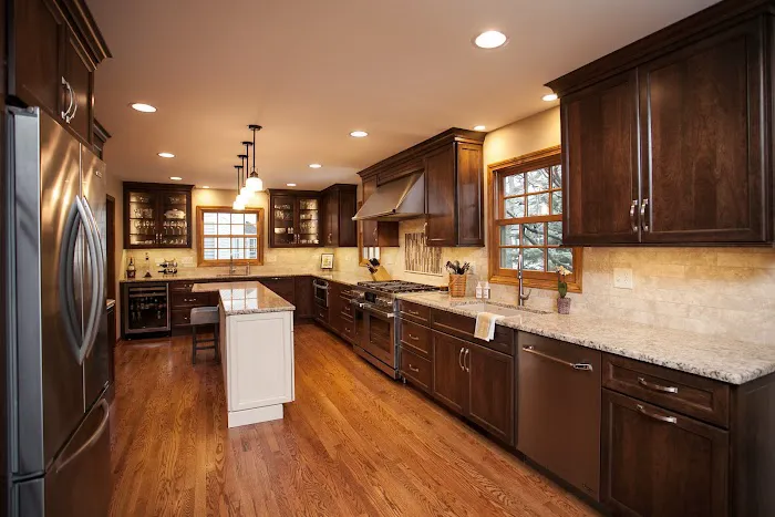 River Oak Cabinetry & Design Picture 10
