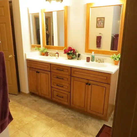 Turning Point Cabinetry Picture 1