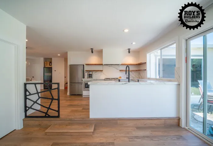 ROY'S BUILDERS & REMODELING INC Picture 5