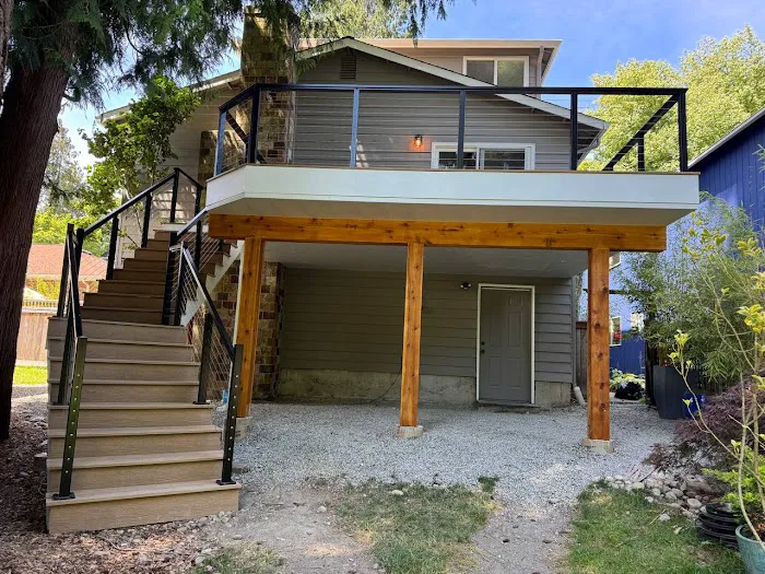 Intercrus Decks LLC Picture 4