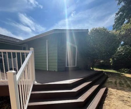 Intercrus Decks LLC