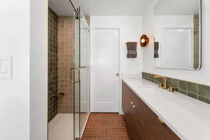 Vital Needs Remodeling - Kitchen & Bath Picture 10