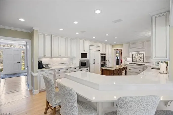 ABC Home Expert. Kitchen & Bath Showroom. Home Remodeling & Repair Picture 3