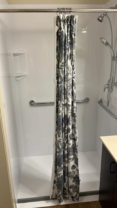 Bath Fitter Picture 4