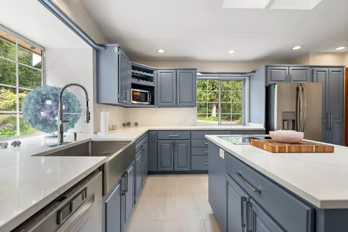 Solid Kitchen & Bath Picture 10