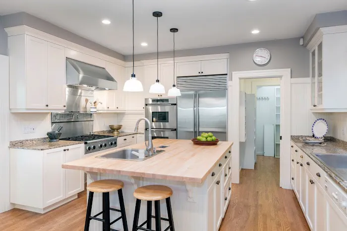 EXRM Kitchen & Bathroom Remodeling Picture 9