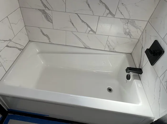 Pacific Tub Repair Picture 5
