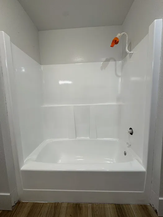 Pacific Tub Repair Picture 1
