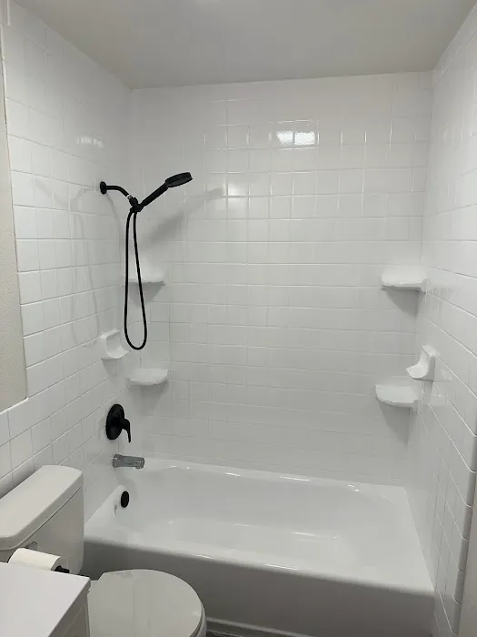 Pacific Tub Repair Picture 3