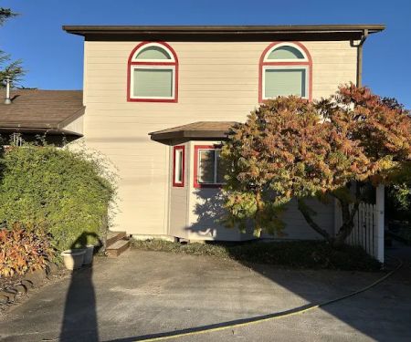 Woodpecker Construction - Olympia Home Remodeling, Custom Home Builder