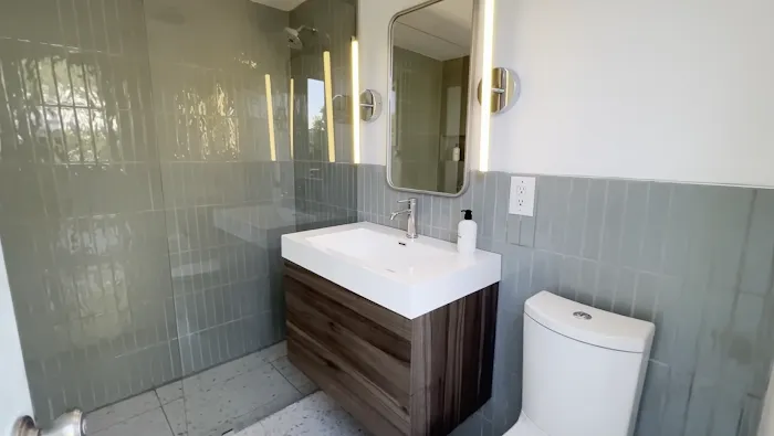 Supreme Builds Home Remodeling Picture 2