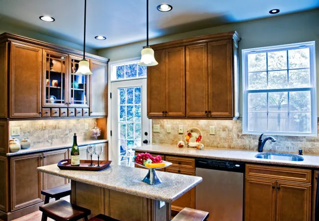 Aurora Kitchens & Interiors Picture 8
