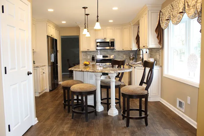 Aurora Kitchens & Interiors Picture 4