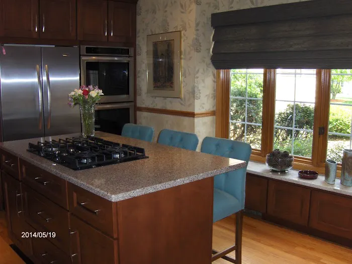 Laura's Interiors Picture 2