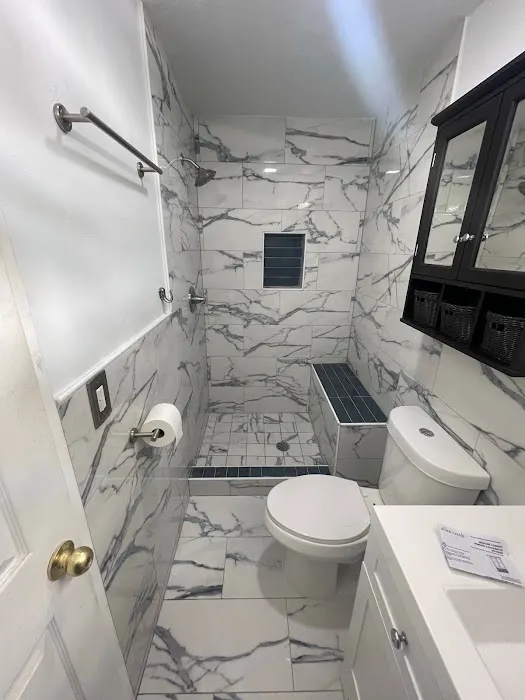 West Coast Refinishing Tub LLC Picture 1