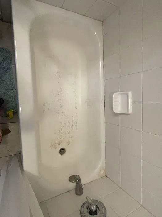 West Coast Refinishing Tub LLC Picture 10