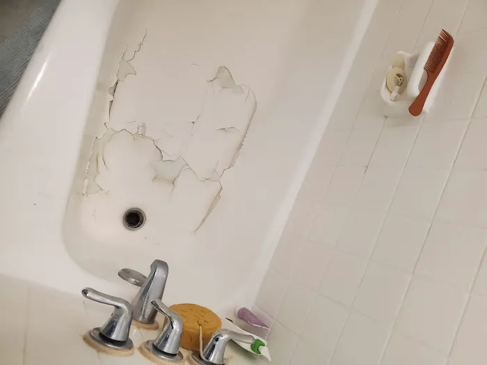 West Coast Refinishing Tub LLC Picture 9