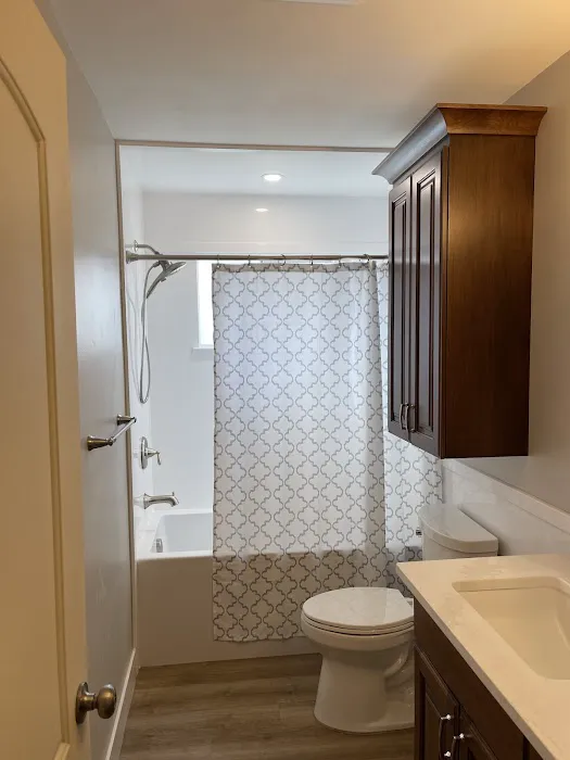 Master Bath Picture 9