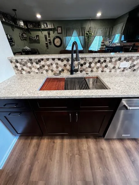 Bright Light Renovations Picture 9