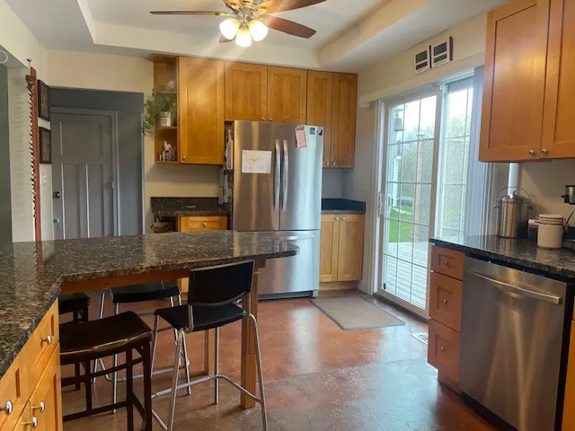 Midwest Stone Granite & Quartz Countertops Picture 2
