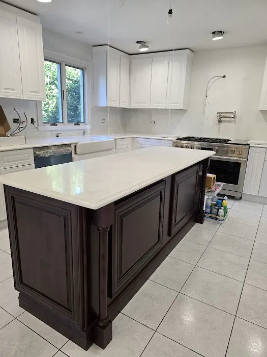 Portillo's Granite and Cabinets Picture 5