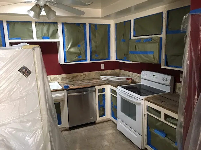 Cabinet Refinishing Specialist Picture 4