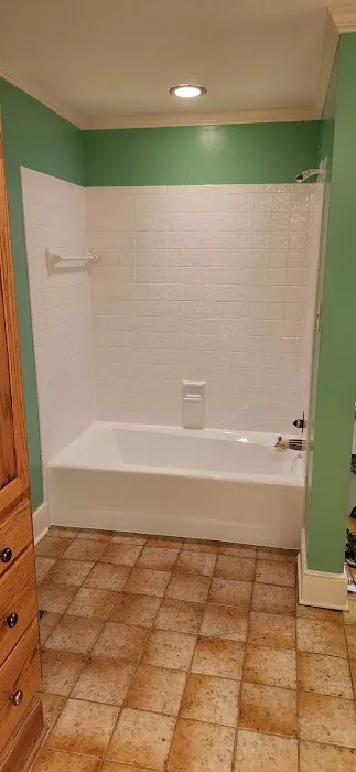 Duraspray Bathtub & Tile Refinishing Picture 2