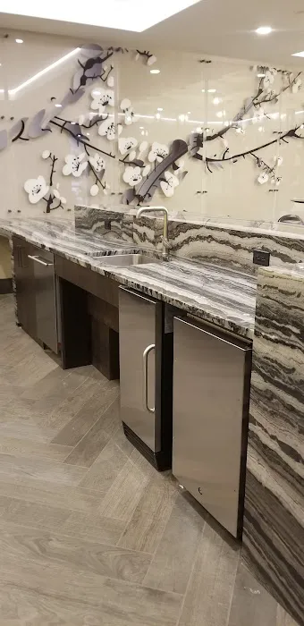 KB Custom Remodelers & Cabinets Picture 5