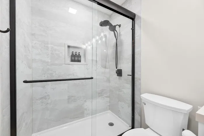 Fast Bath Makeover Picture 9
