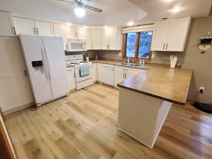 Modern Kitchens USA Picture 5