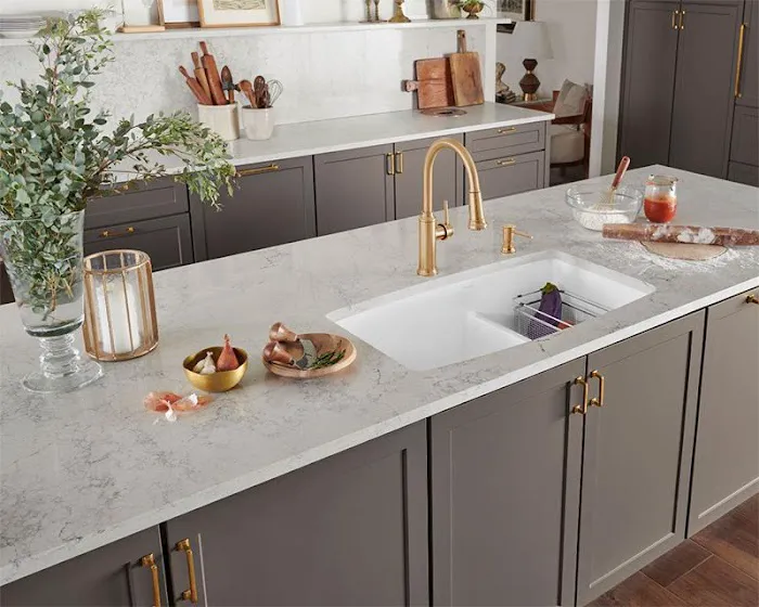 Modern Kitchens USA Picture 10