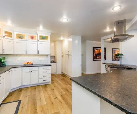 PGQ Granite & Quartz Countertops