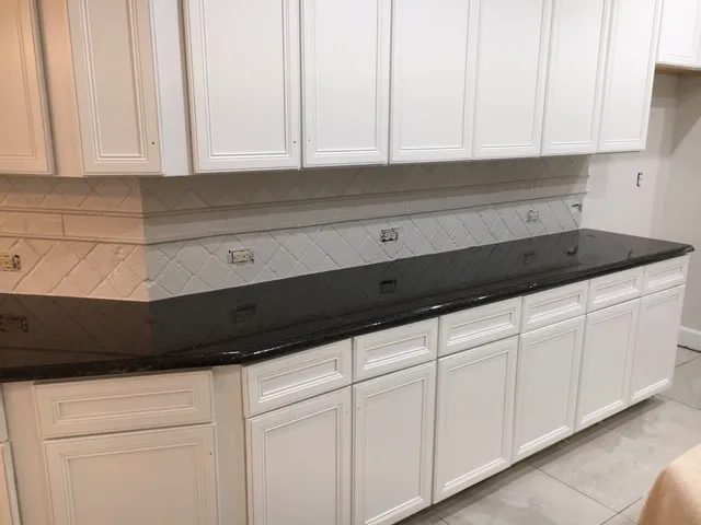 Divine Refinishing Inc Bathtub & Tile Refinishing FL Picture 4