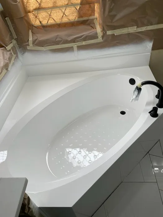 MF Bathtub Refinishing & Painting Picture 6