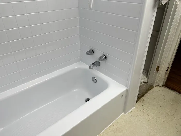 Bath Fitter Picture 6