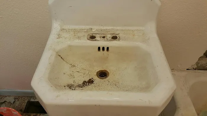 WEST COAST TUB REPAIR INC Picture 7