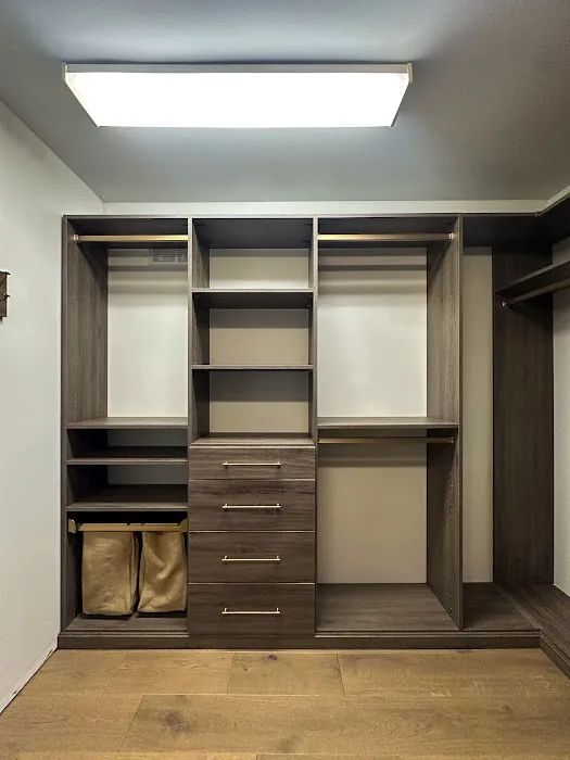 Complete Closet Design - Shorewood Custom Closets Picture 4