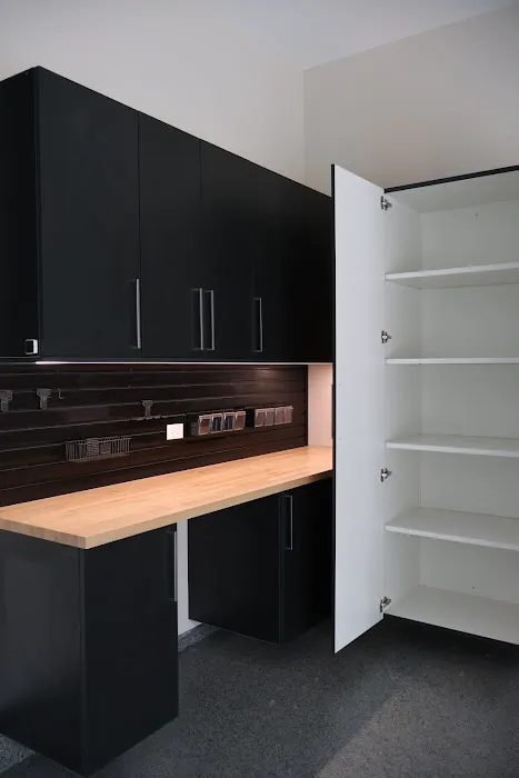 Complete Closet Design - Shorewood Custom Closets Picture 3