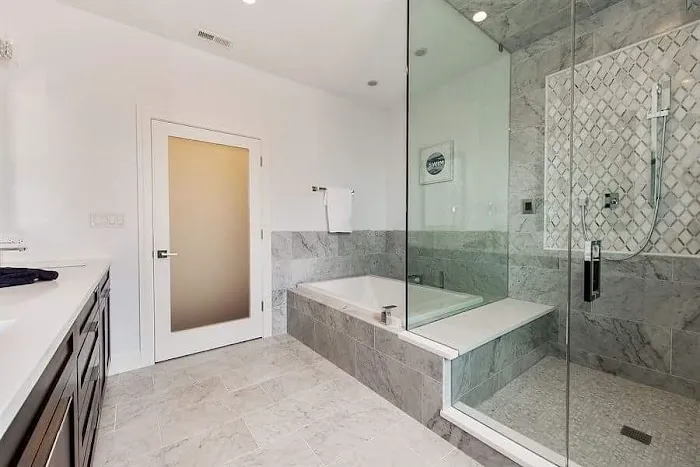 VILLA Bathroom Remodeling Picture 6