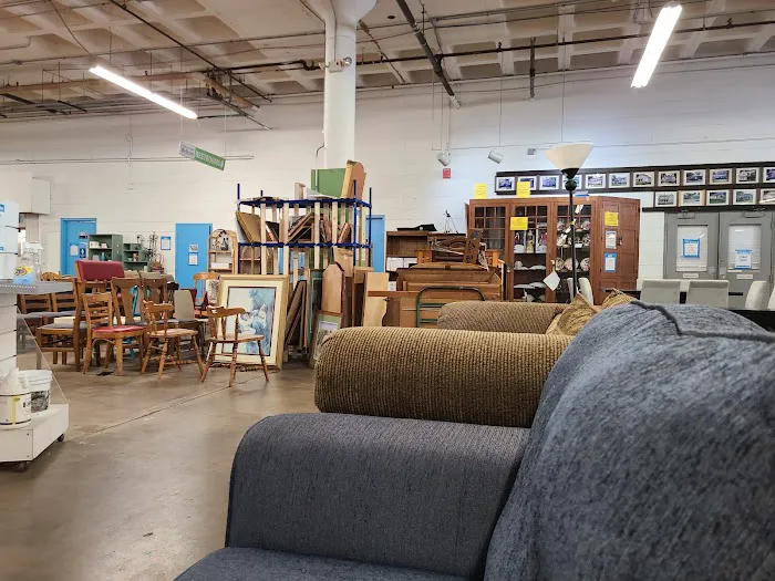 Habitat for Humanity ReStore Elgin Picture 2