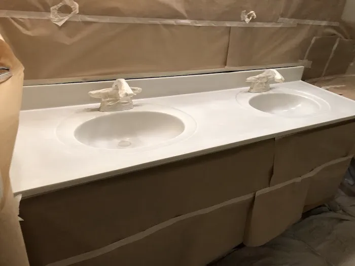 Rightway Resurfacing countertop and bathtub Charlotte Picture 4