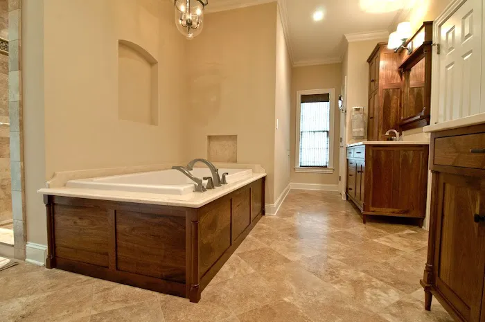 Nicholas Tile & Bath Picture 5