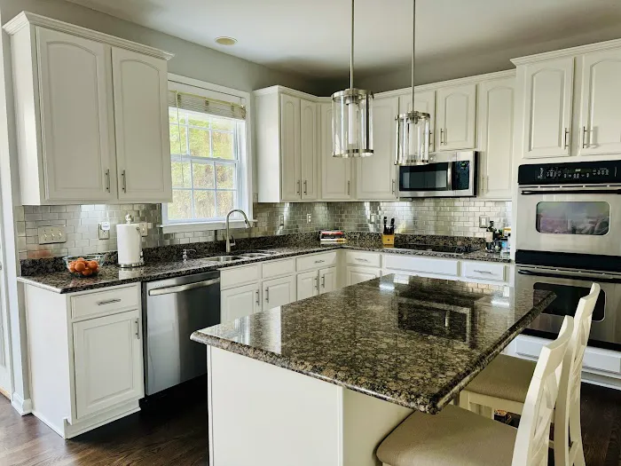 Mansion Interiors Cabinet Refinishing Picture 5