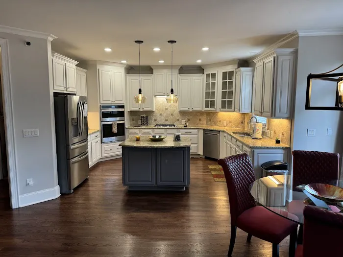 Mansion Interiors Cabinet Refinishing Picture 9