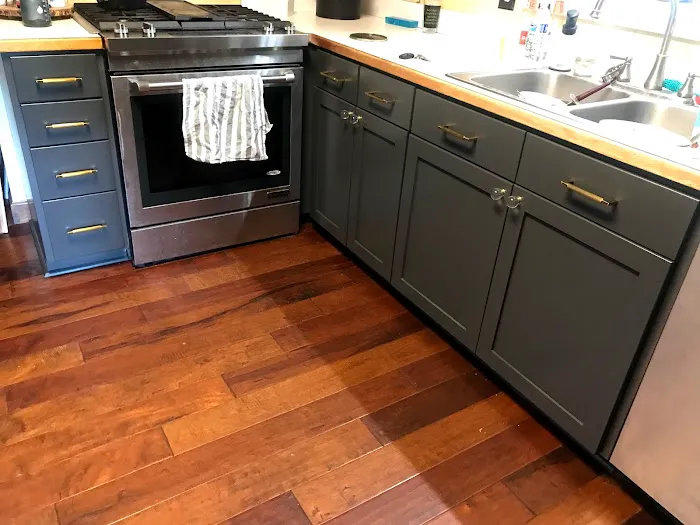 SprayMasters Cabinet Refinishing and Painting Picture 9
