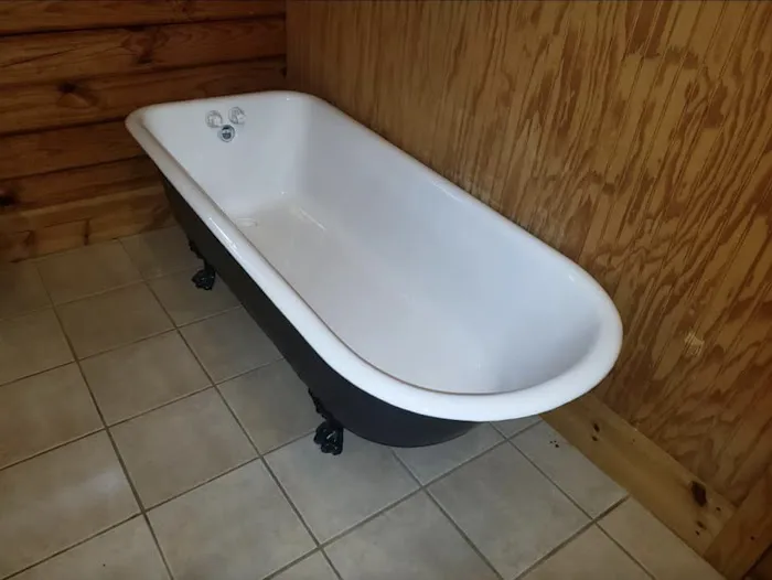 Bathtub Refinishing Pro Picture 5