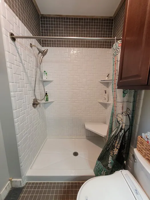 Prime Baths and Home Solutions Of Illinois Picture 5
