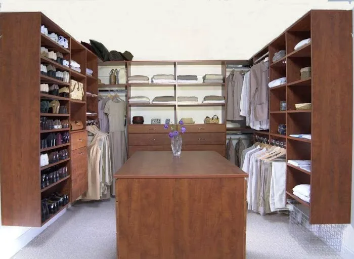 Custom Closets & Handyman Service Picture 8